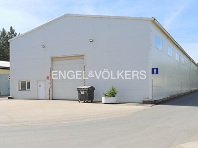 Pronájem skladového prostoru 767 m²