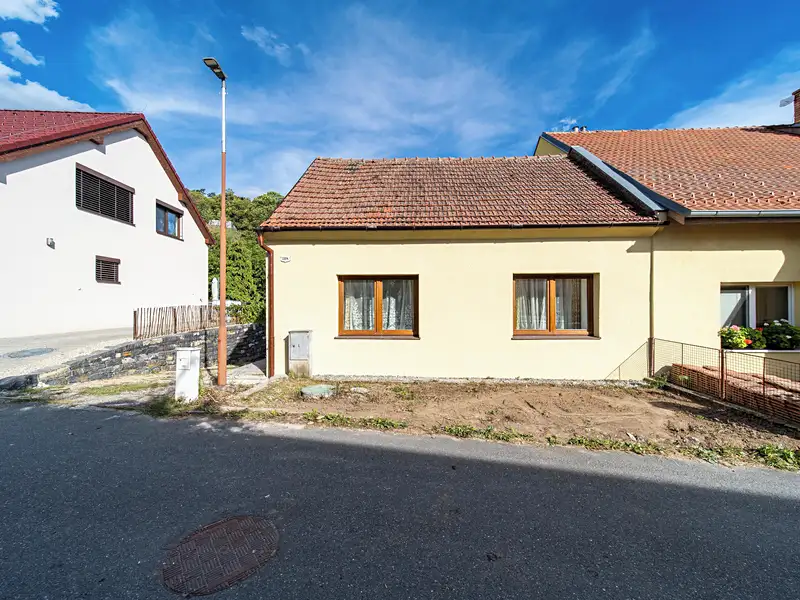 Prodej rodinného domu 221 m², pozemek 278 m², Babice nad Svitavou – náhled fotky 2