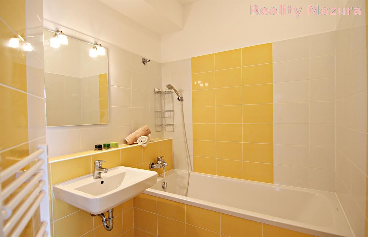 Pronájem bytu 2+kk 56 m² – fotografie 2