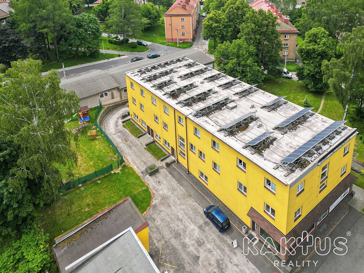 Pronájem obchodního prostoru 37 m² – fotografie 4