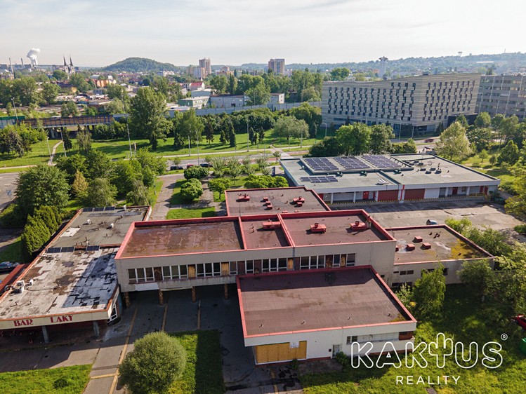 Комерційне приміщення на продаж, 1 500 м² (12 з 23)