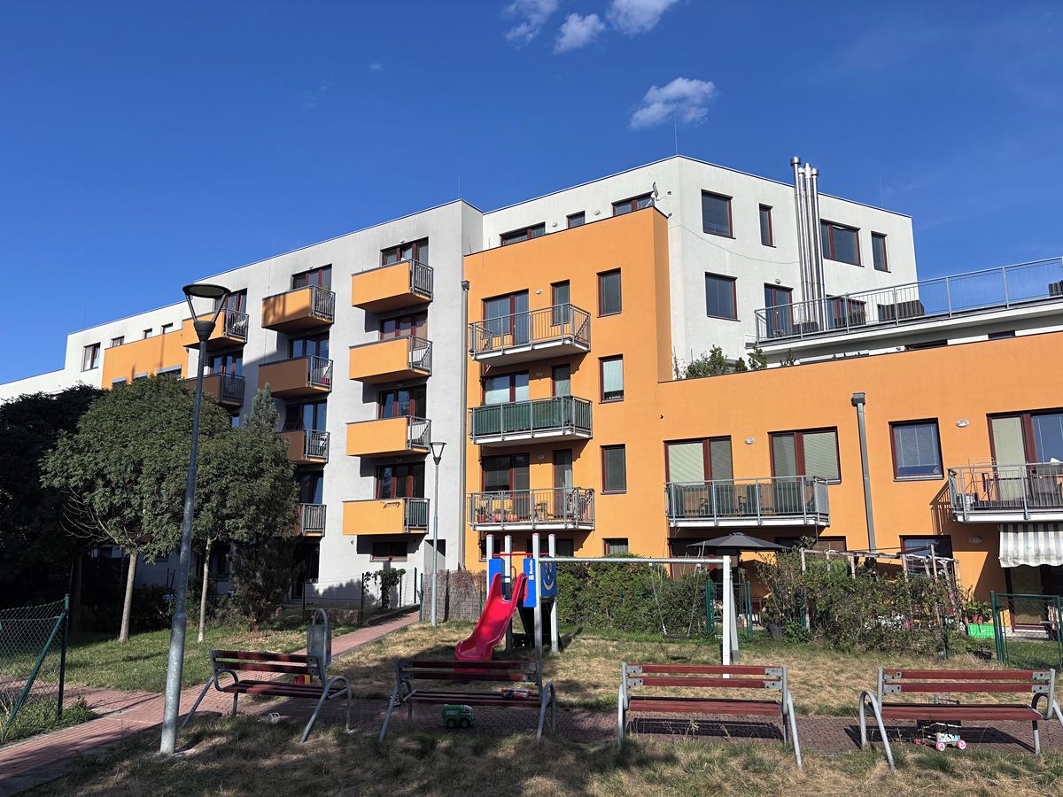 Pronájem bytu 3+kk 93 m²