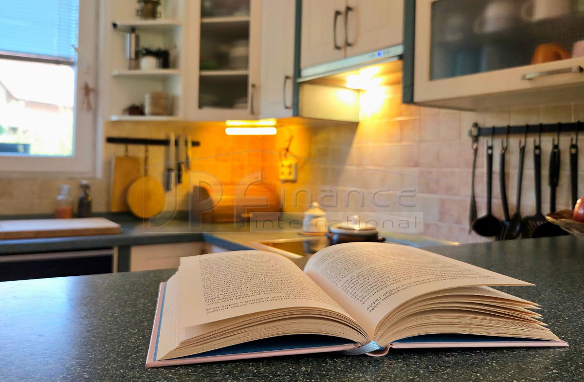 Prodej rodinného domu 100 m², pozemek 897 m² – fotografie 5