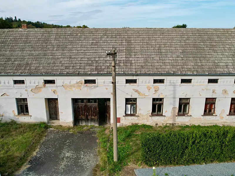 Prodej zemědělské usedlosti 2300 m², pozemek 4487 m², Klučov – náhled fotky 3