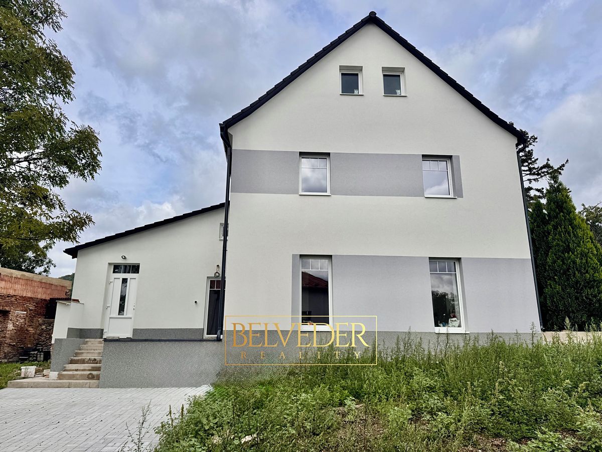Prodej rodinného domu 130 m², pozemek 423 m² – fotografie 2