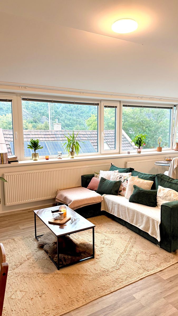 Pronájem bytu 2+kk 56 m² – fotografie 2