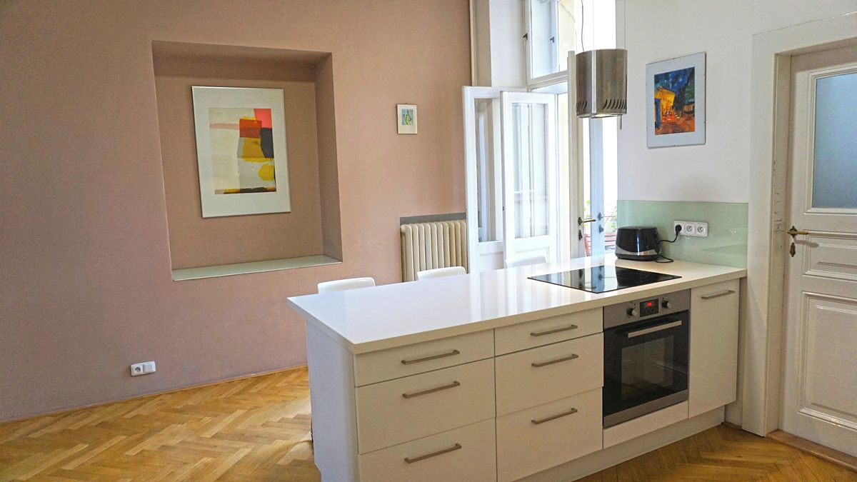 Pronájem bytu 2+1 107 m² – fotografie 2