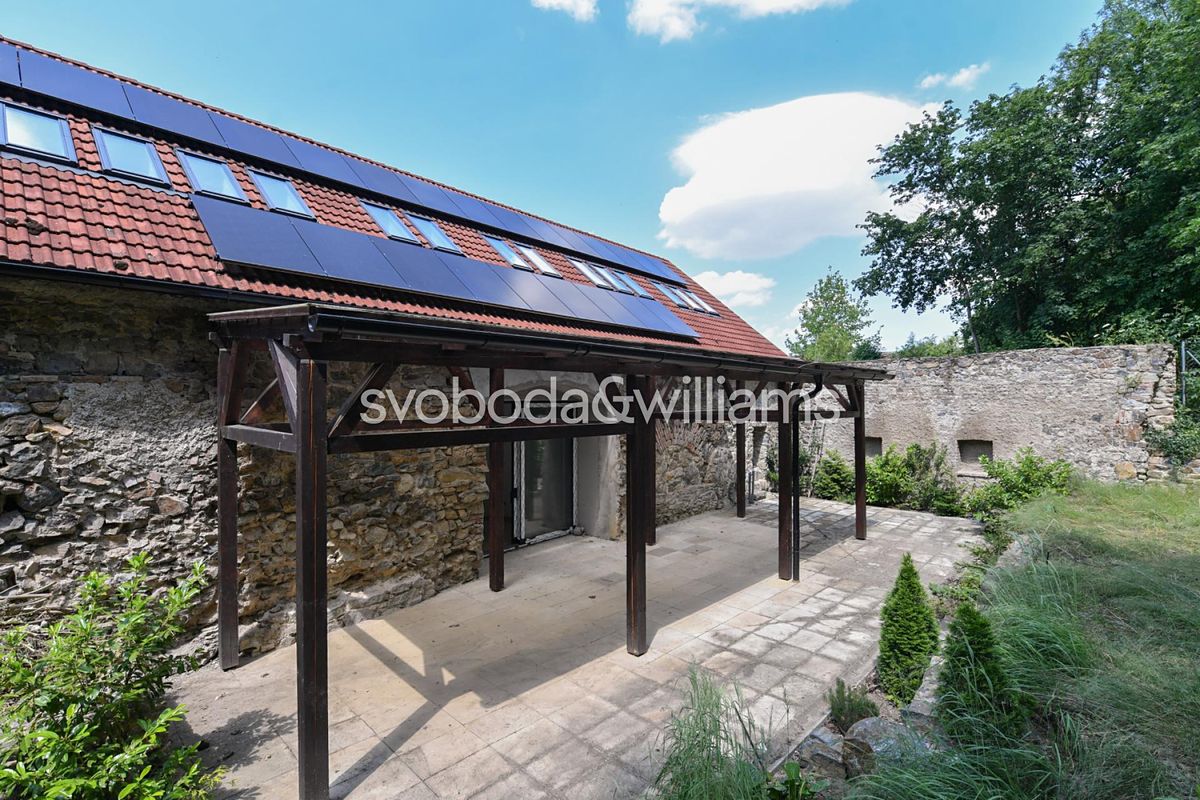 Prodej rodinného domu 637 m², pozemek 1384 m² – fotografie 4