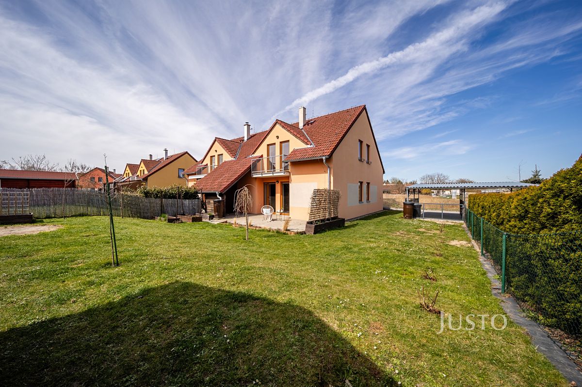 Prodej rodinného domu 141 m², pozemek 385 m² – fotografie 4