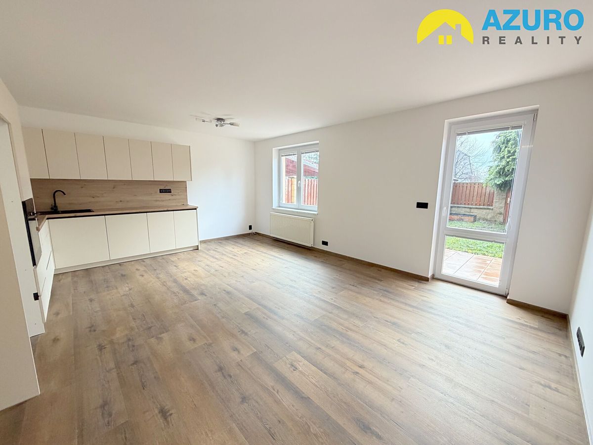 Pronájem rodinného domu 110 m², pozemek 149 m² – fotografie 3