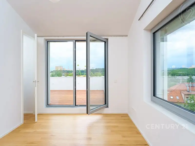 Prodej bytu 3+kk 96 m², Praha – náhled fotky 1
