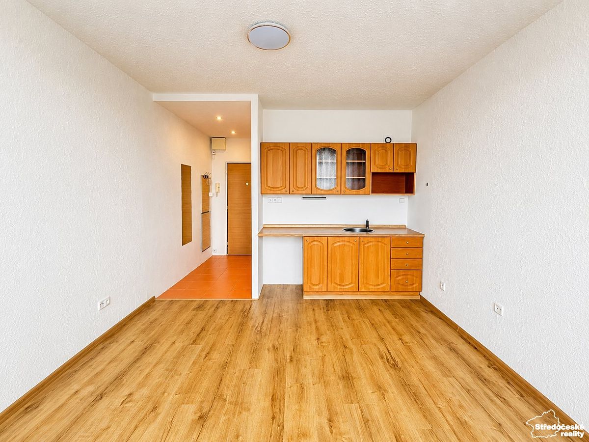 Pronájem bytu 1+kk 21 m² – fotografie 2