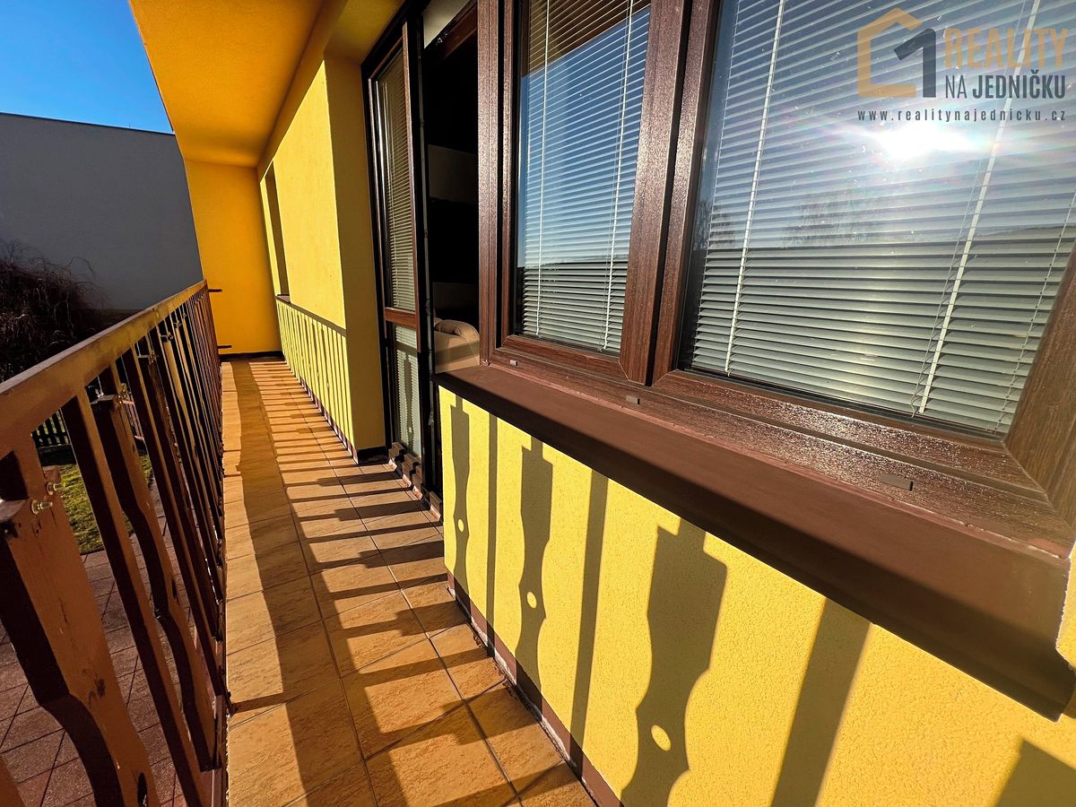 Prodej rodinného domu 160 m², pozemek 544 m² – fotografie 4