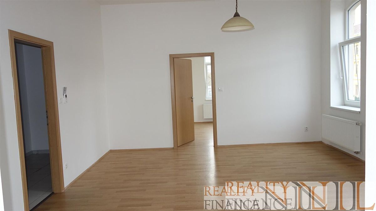 Pronájem bytu 2+kk 52 m² – fotografie 2