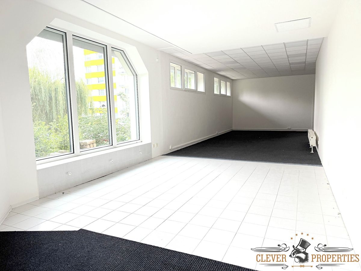 Pronájem obchodního prostoru 102 m² – fotografie 3