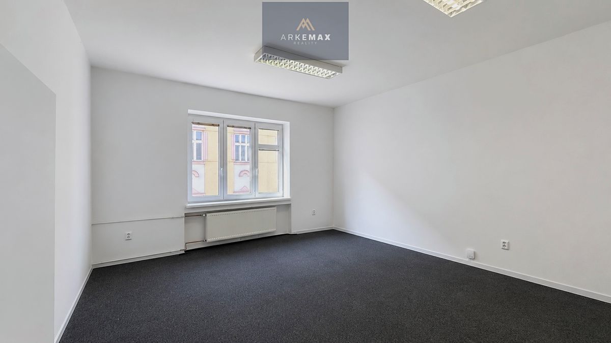 Pronájem kanceláře 23 m² – fotografie 2