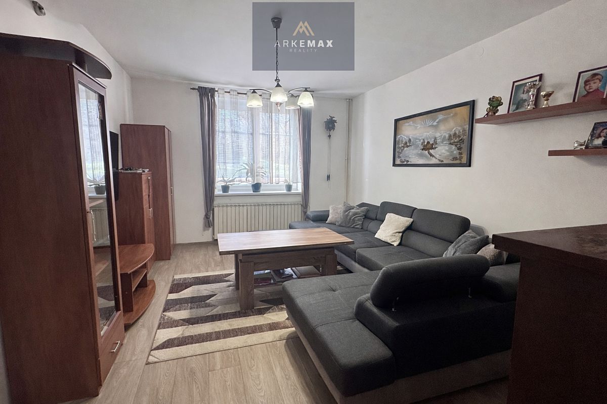 Prodej rodinného domu 115 m², pozemek 592 m² – fotografie 2
