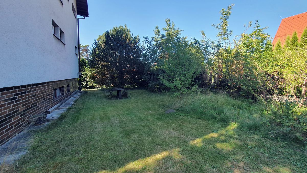 Prodej rodinného domu 430 m², pozemek 900 m² – fotografie 4