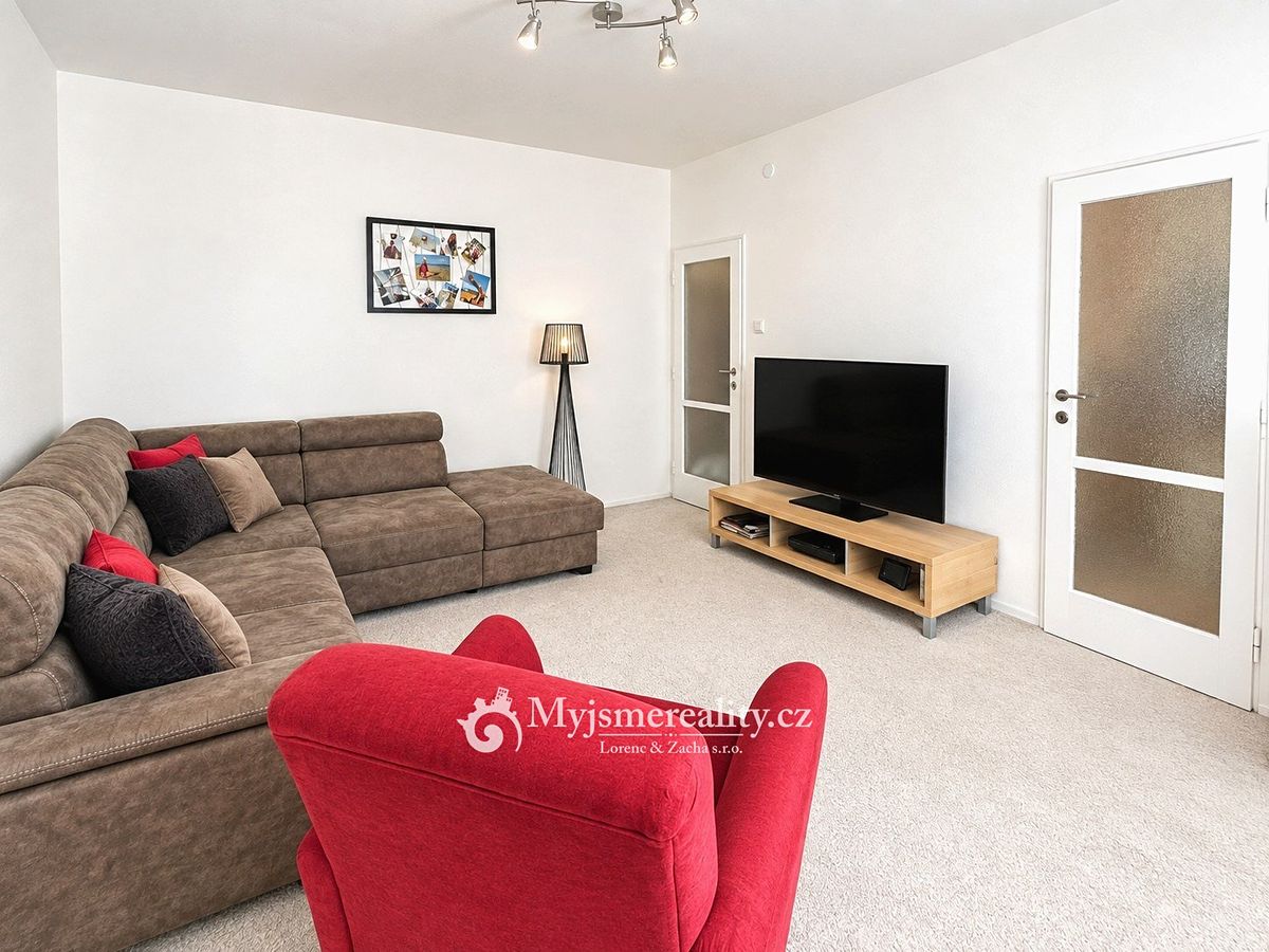 Pronájem bytu 2+1 51 m² – fotografie 3
