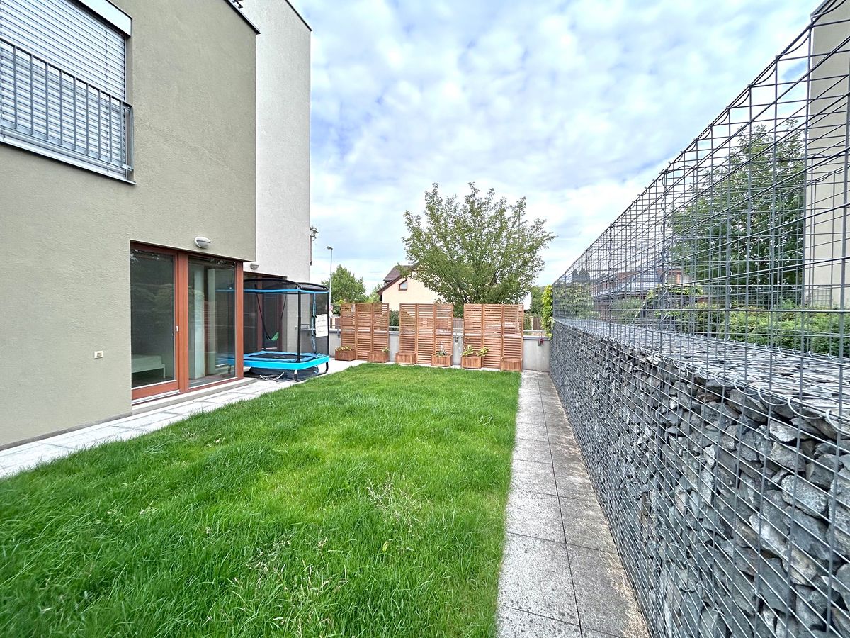Pronájem bytu 3+kk 82 m² – fotografie 3