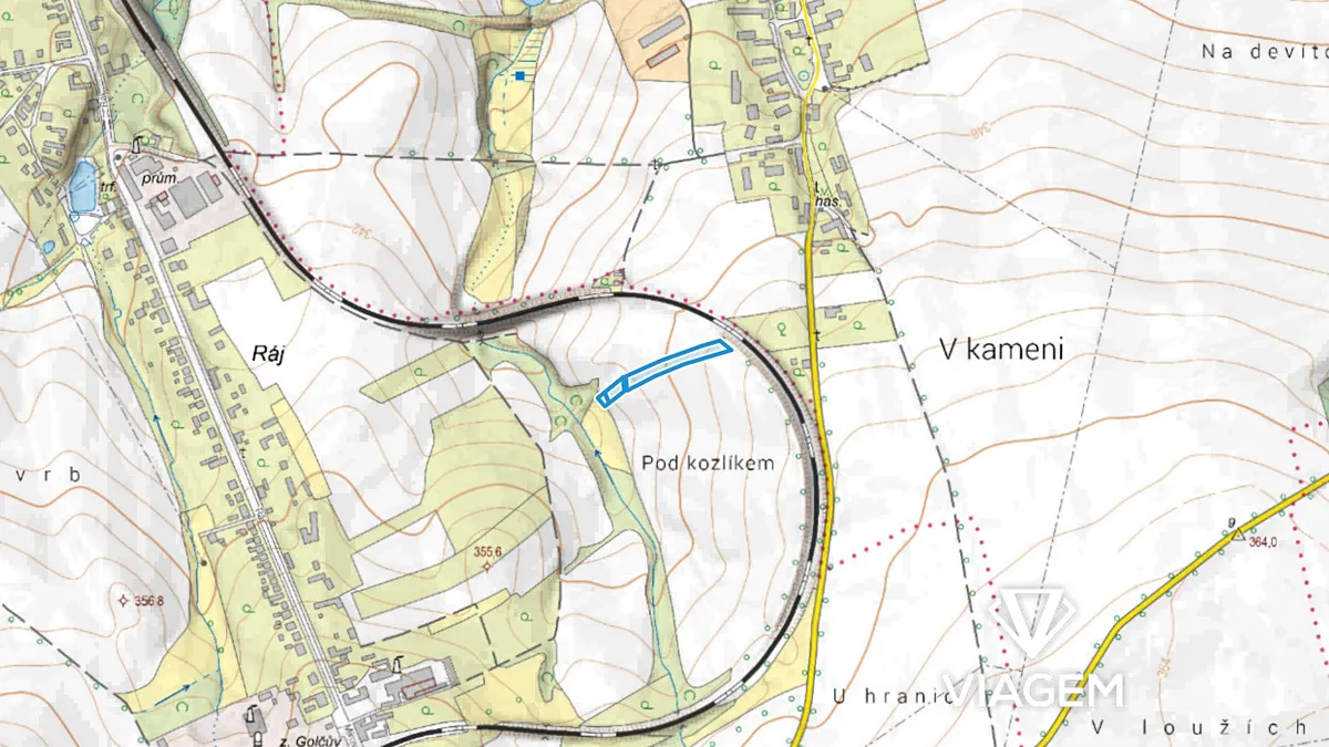 Prodej podílu 1/3 pole 1124 m²