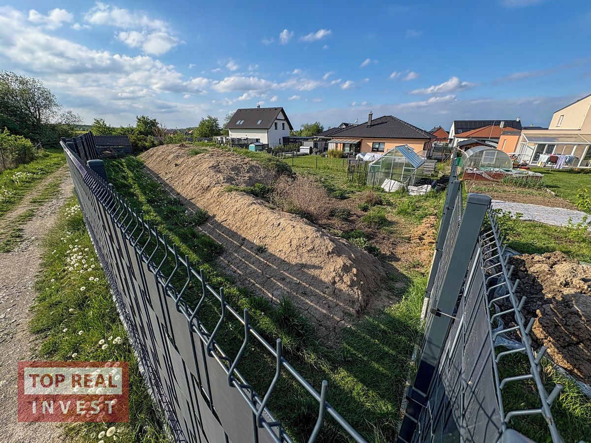 Prodej zahrady 437 m², Úvaly – fotka 1 z 3