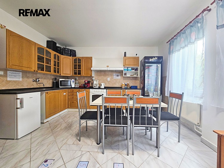 Комерційне приміщення на продаж, 644 м² (5 з 33)