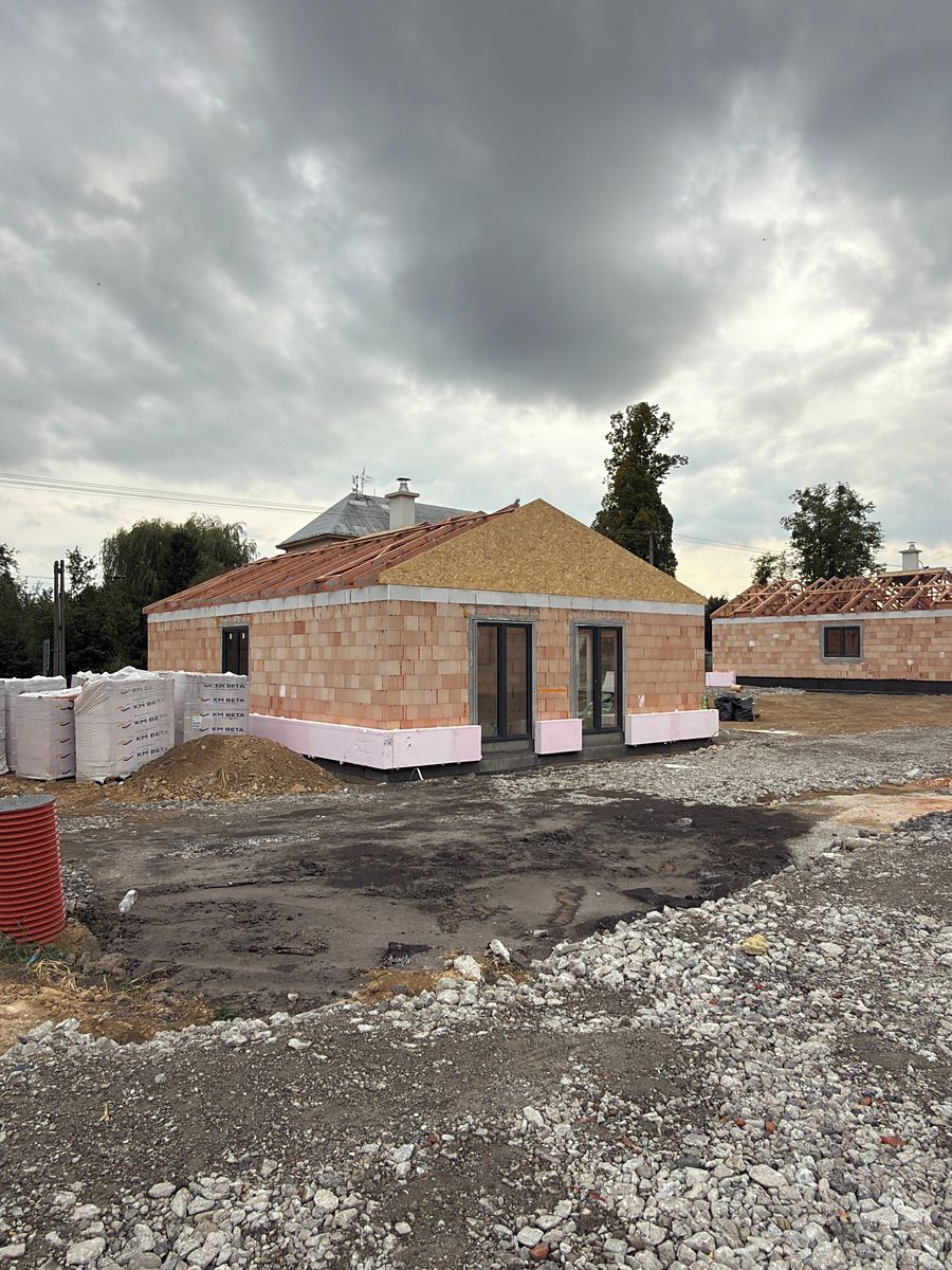Prodej rodinného domu 113 m², pozemek 832 m² – fotografie 2