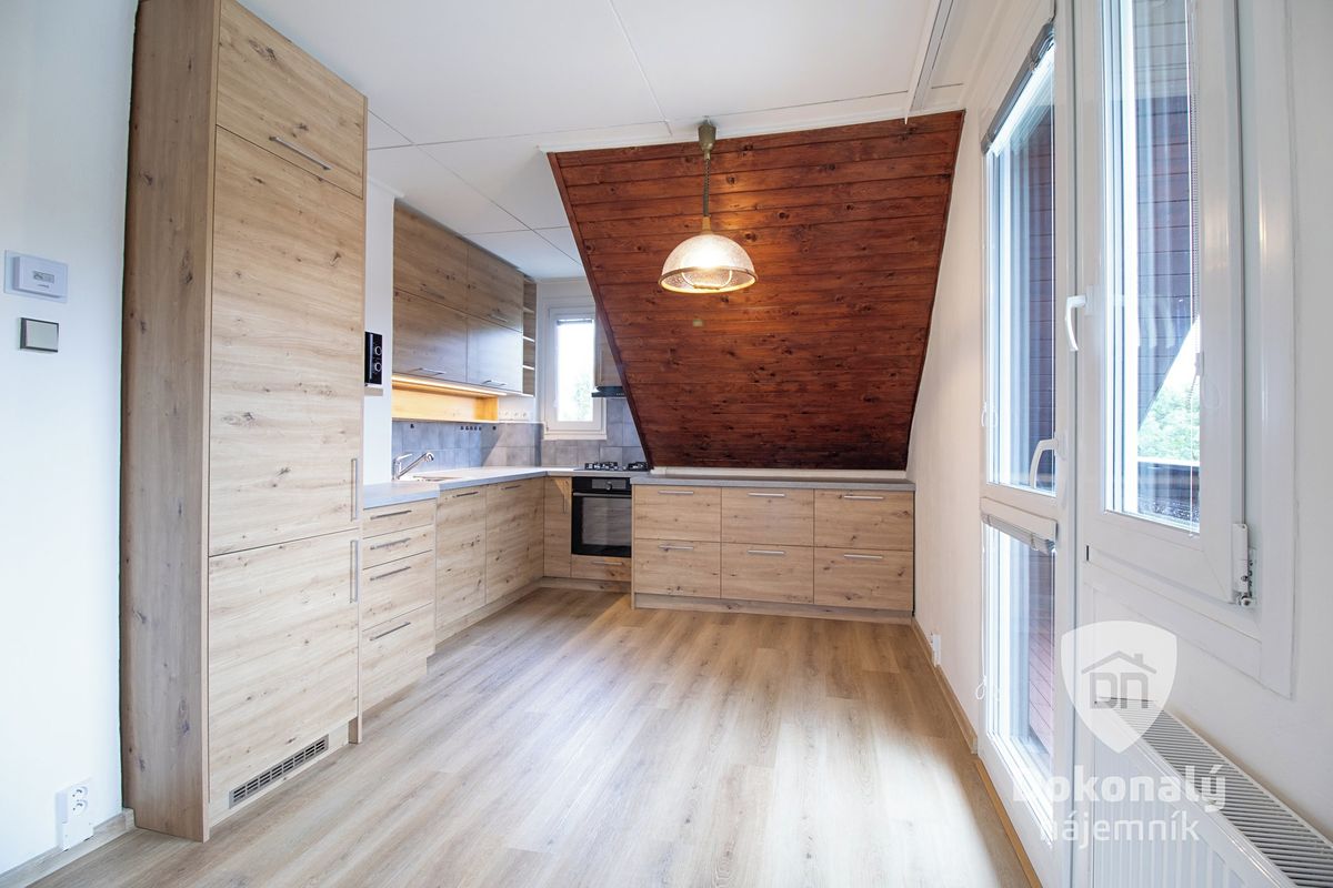 Pronájem bytu 3+kk 75 m²