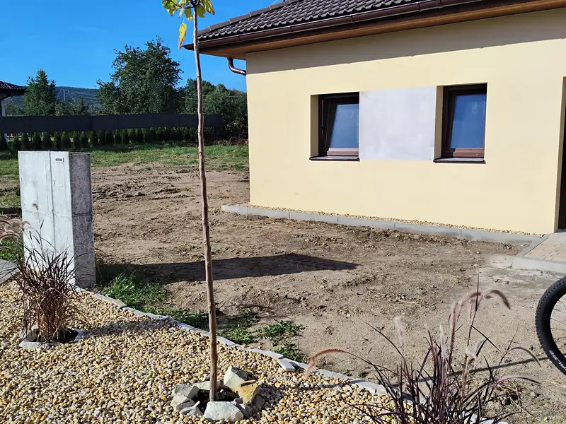 Prodej rodinného domu 106 m², pozemek 993 m², Loket – náhled fotky 3