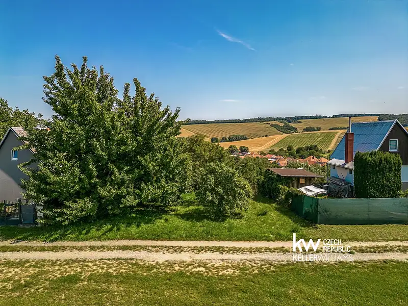 Prodej stavebního pozemku 593 m², Moravské Málkovice – náhled fotky 2