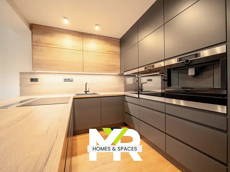 Prodej rodinného domu 257 m², pozemek 855 m², Proboštov – náhled fotky 2