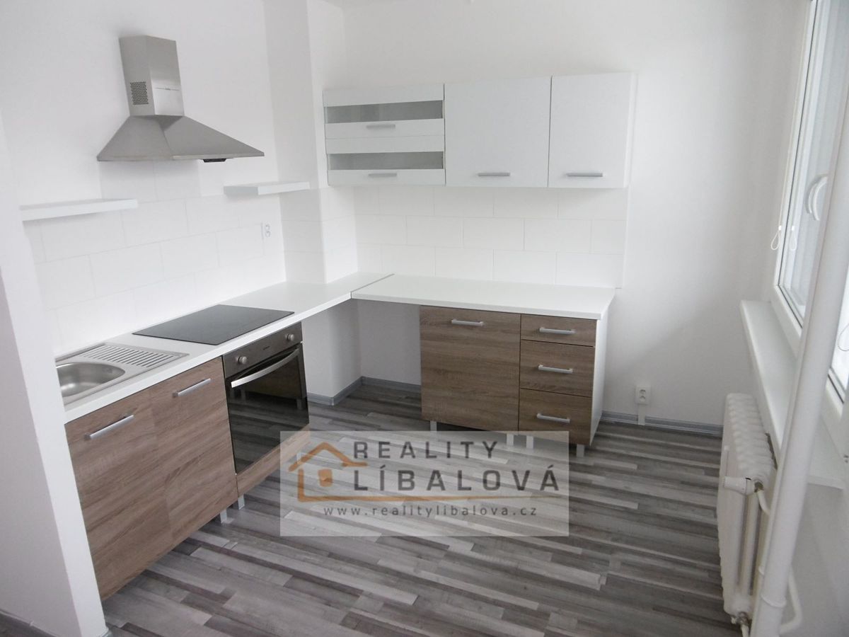Pronájem bytu 1+1 34 m² – fotografie 3