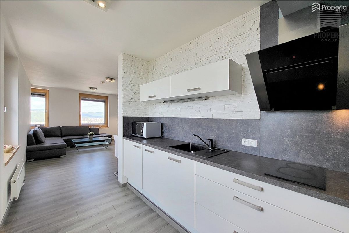 Pronájem bytu 2+kk 55 m² – fotografie 4