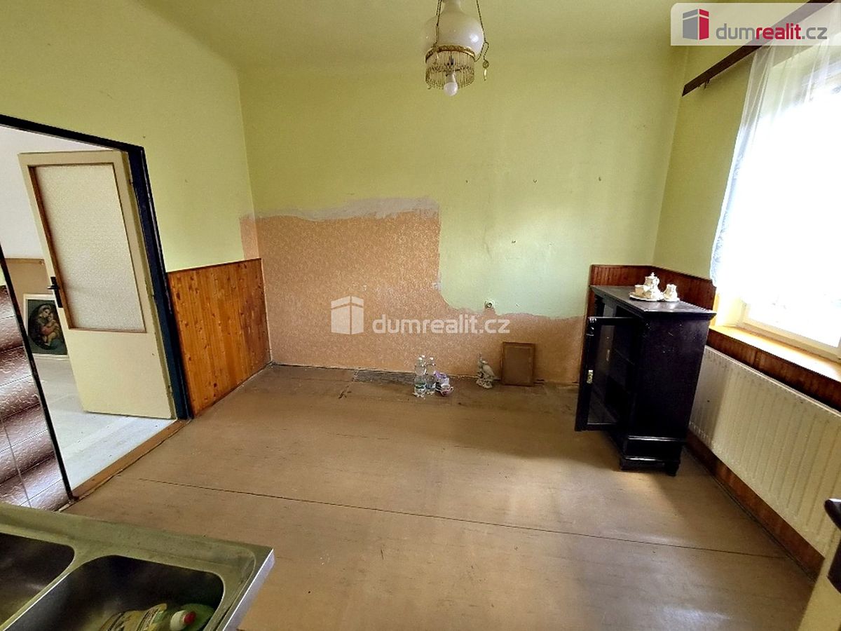 Prodej rodinného domu 200 m², pozemek 320 m² – fotografie 5