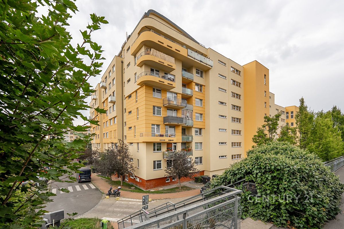 Pronájem bytu 2+kk 48 m² – fotografie 4