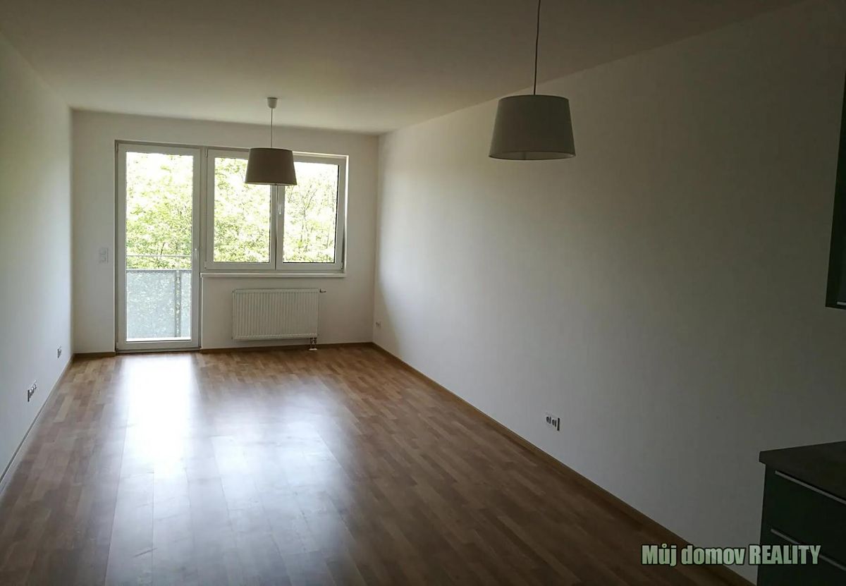 Pronájem bytu 2+kk 58 m² – fotografie 3