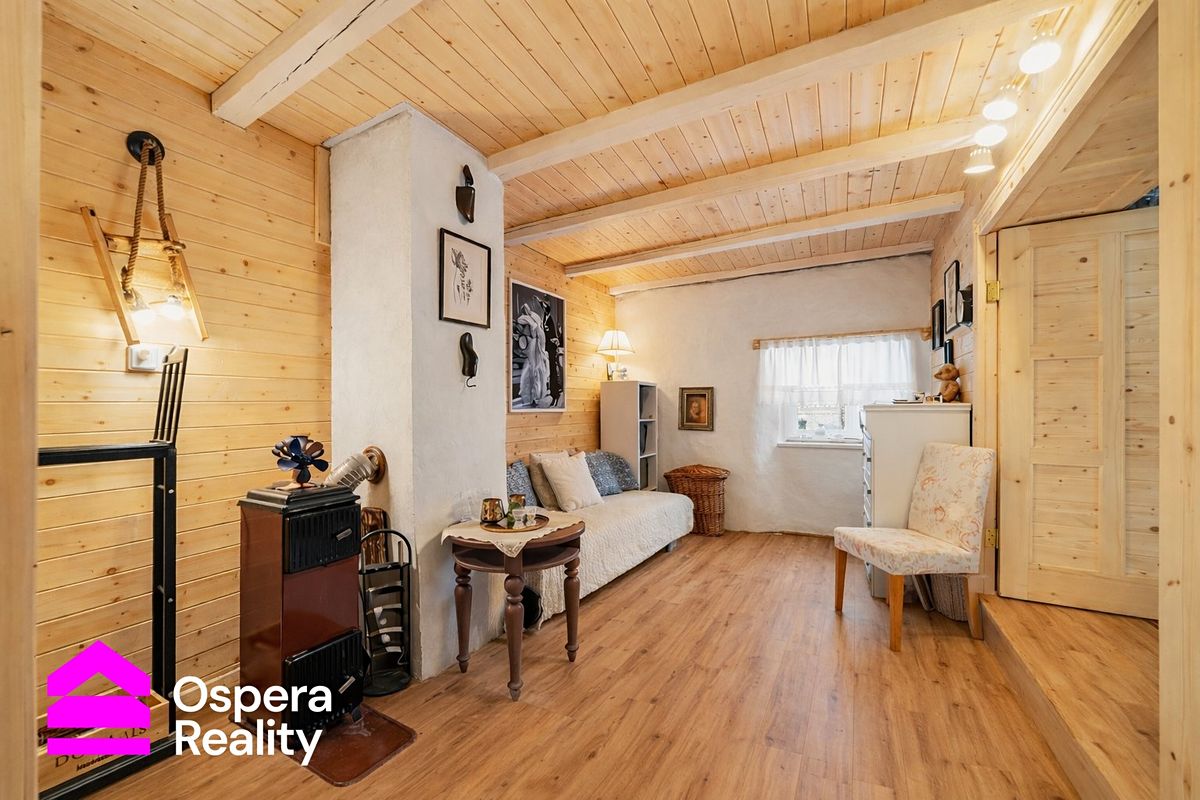 Prodej rodinného domu 137 m², pozemek 1021 m² – fotografie 3