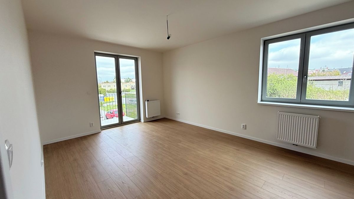 Pronájem bytu 2+kk 52 m² – fotografie 2