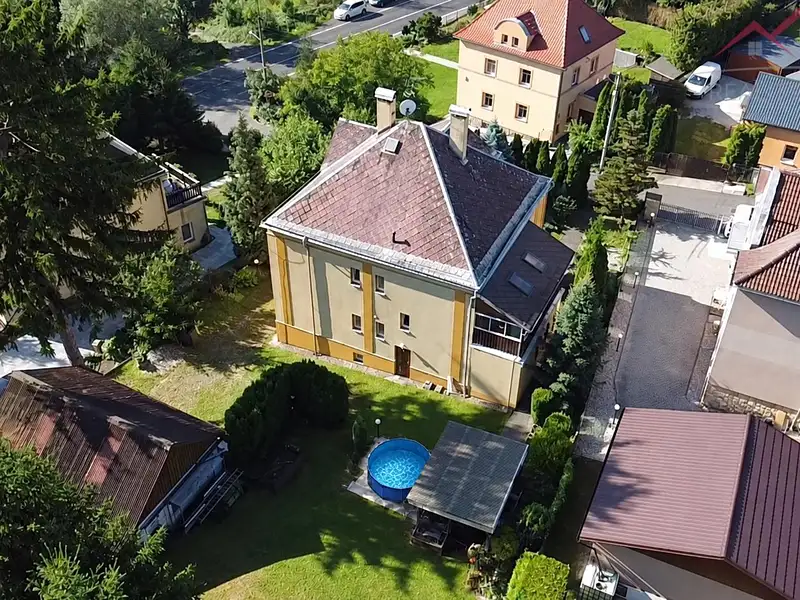 Prodej vícegeneračního domu 400 m², pozemek 1034 m², Jílové – náhled fotky 2