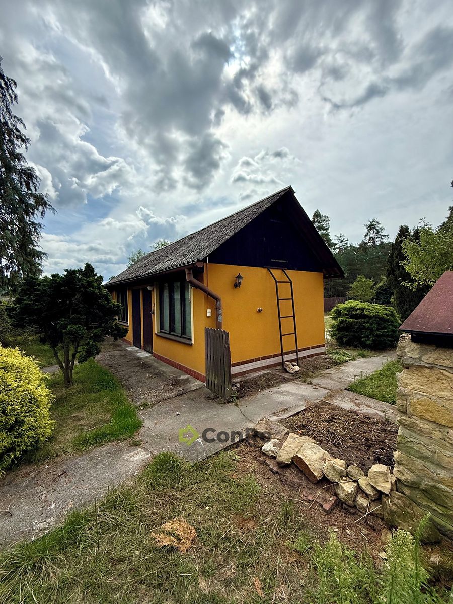 Prodej rodinného domu 297 m², pozemek 2452 m² – fotografie 3