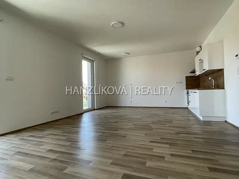 Pronájem bytu 2+kk 52 m², České Budějovice – náhled fotky 2