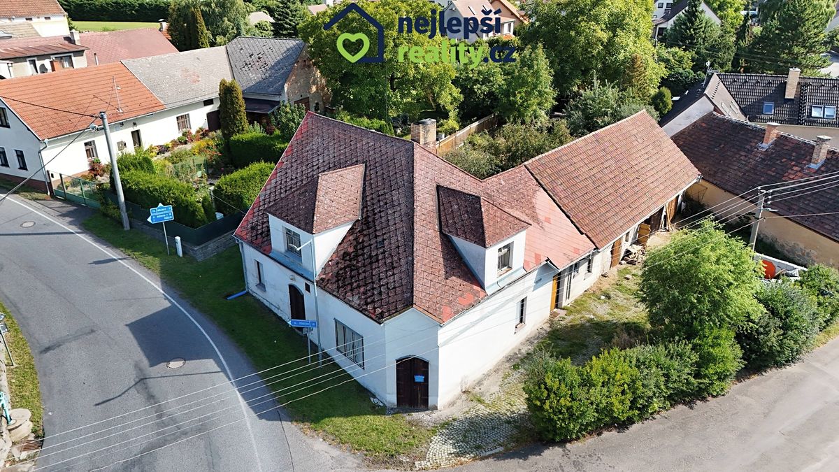 Prodej rodinného domu 100 m², pozemek 826 m² – fotografie 3