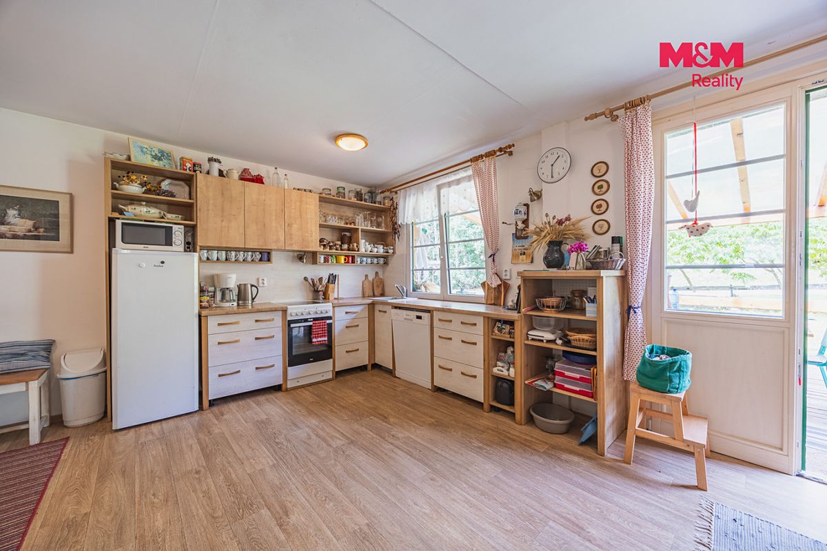 Prodej chalupy 196 m², pozemek 199 m² – fotografie 3