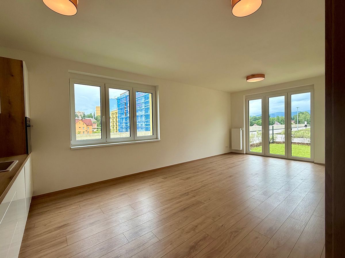 Pronájem bytu 2+kk 61 m² – fotografie 4