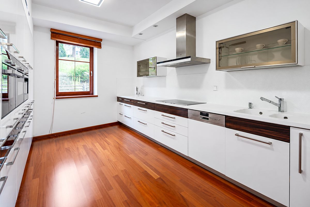Pronájem bytu 3+kk 155 m² – fotografie 4