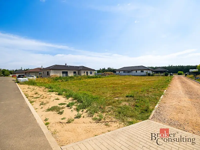 Prodej stavebního pozemku 908 m², Přelouč – náhled fotky 2