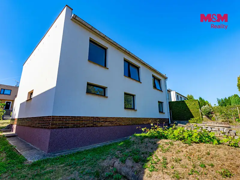 Prodej rodinného domu 180 m², pozemek 466 m², Chvaletice – náhled fotky 2