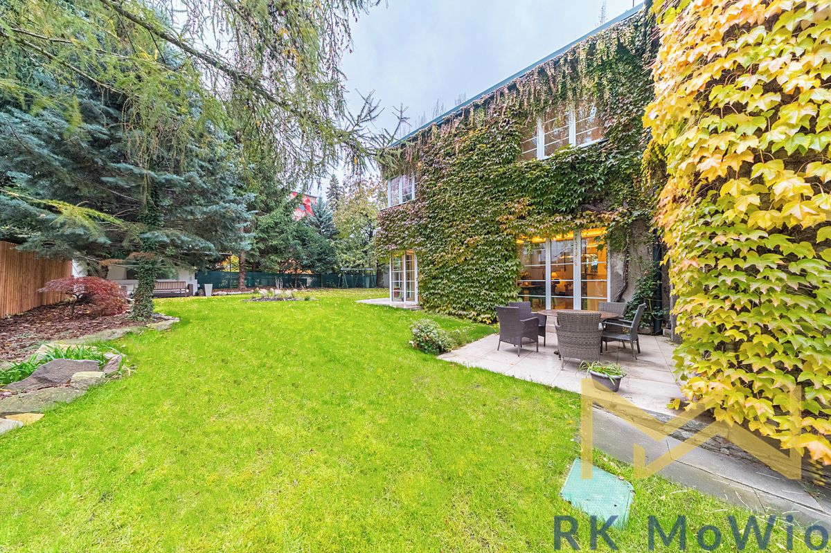 Pronájem rodinného domu 259 m², pozemek 398 m²