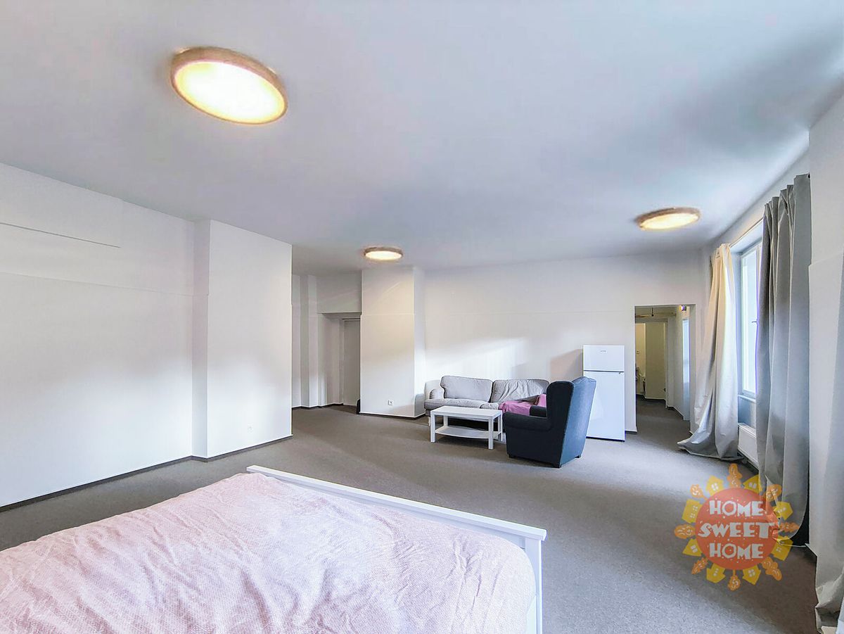 Pronájem bytu 1+1 60 m² – fotografie 3